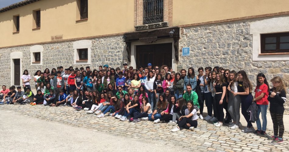 Participantes del I.E.S. Sierra del Valle (La Adrada), I.E.S. María de Córdoba (Las Navas del Marqués) y I.E.S. Claudio Sánchez Albornoz (El Tiemblo)