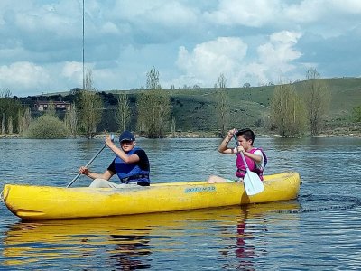 Participantes del IES Arenas de San Pedro (Arenas de San Pedro) e IES Claudio Sánchez Albornoz (El Tiemblo)