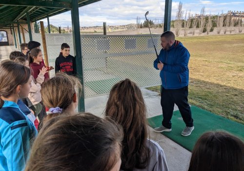 2 (Escuela de Golf)